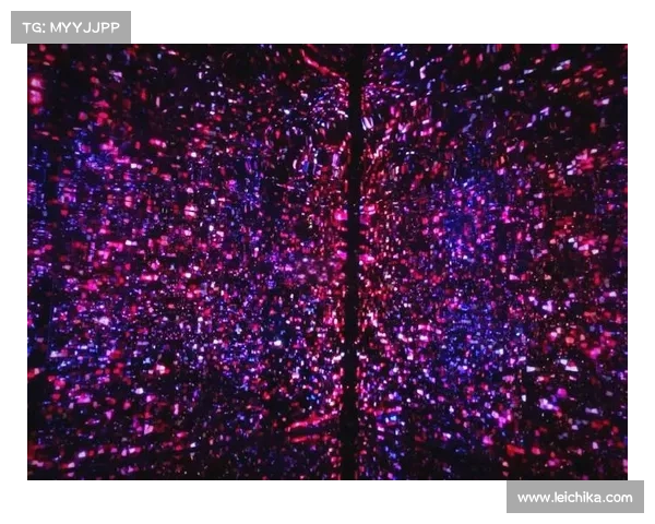 探秘火焰玻璃的奇幻工艺之旅与光影交织下的艺术魅力