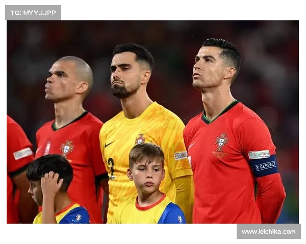 捷克主帅哈谢克谈失利分析及C罗威胁力：战术调整的挑战与启示