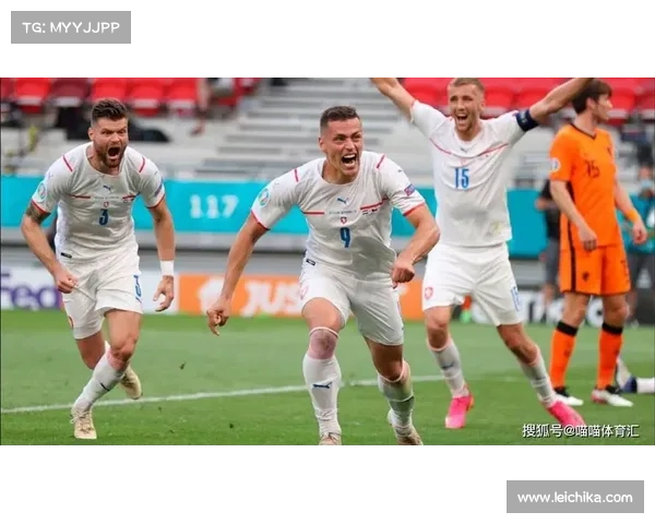 捷克在2004年欧洲杯四分之一决赛中精彩逆转战胜丹麦晋级四强